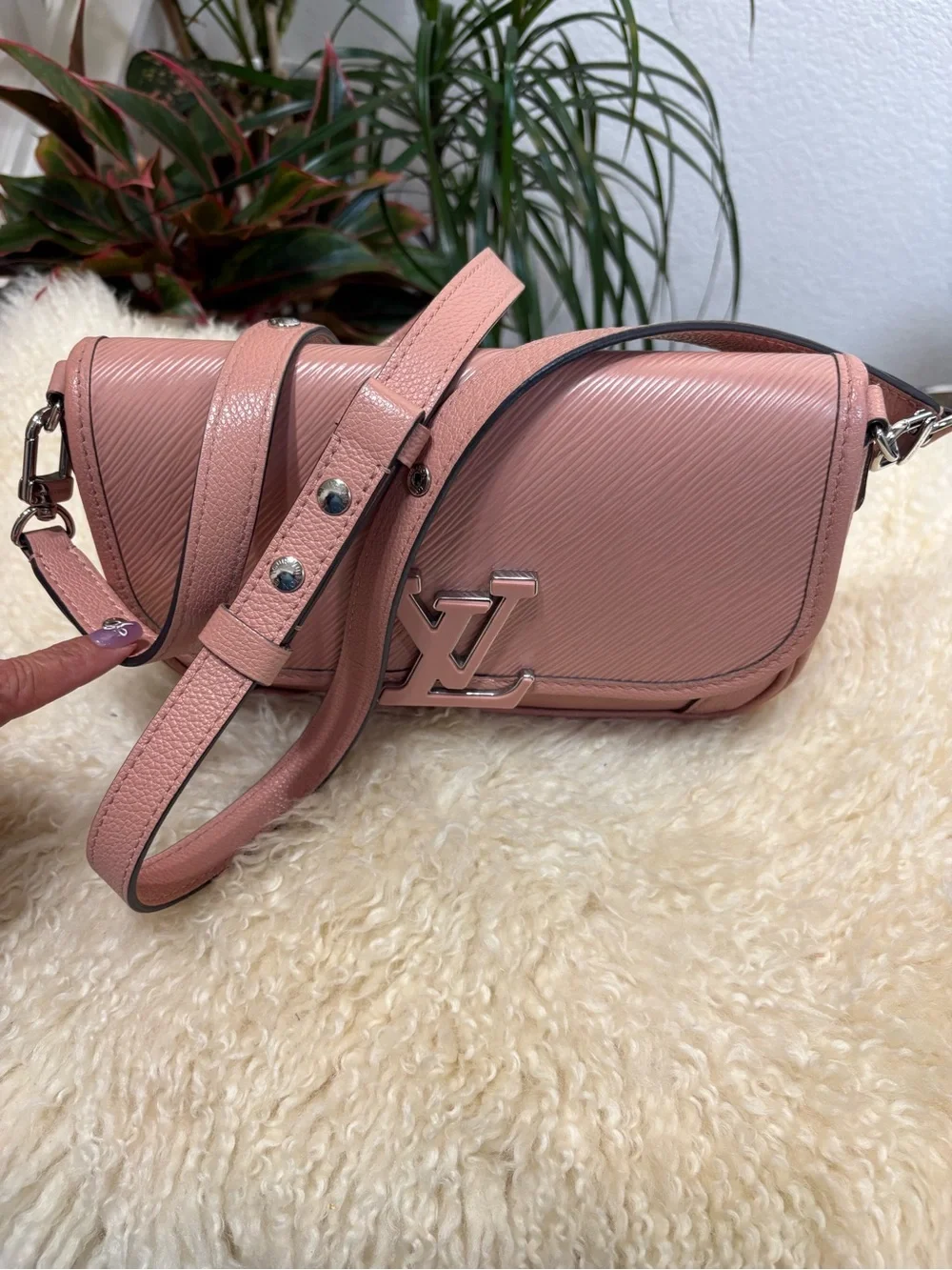 Louis Vuitton Epi Buci Leather Shoulder Bag *EUC